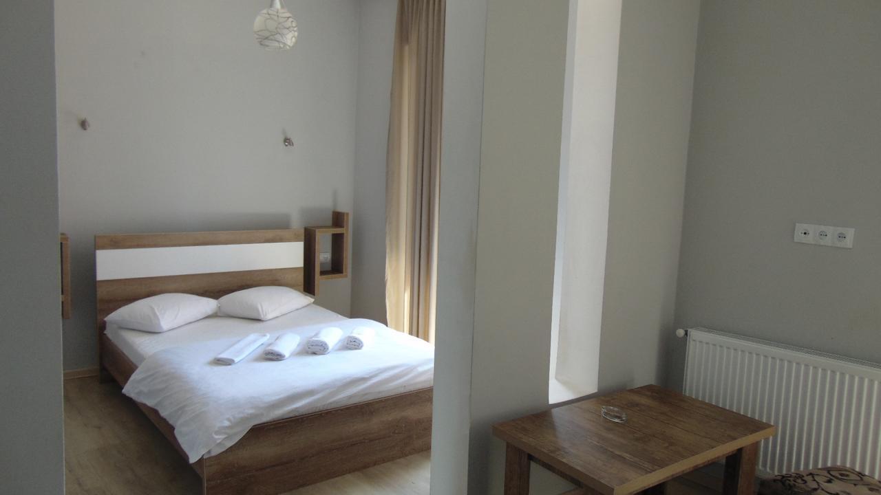 Old Street Guesthouse Batumi Exterior foto