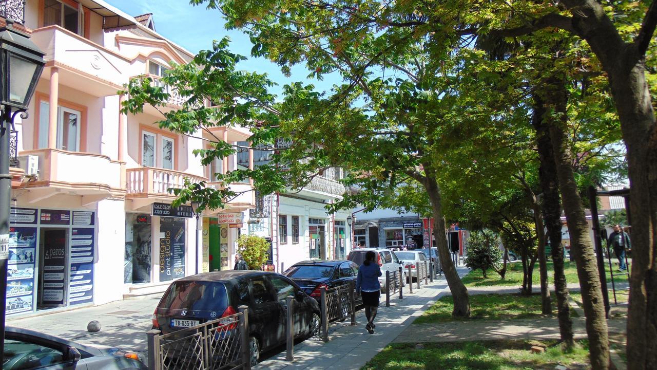 Old Street Guesthouse Batumi Exterior foto